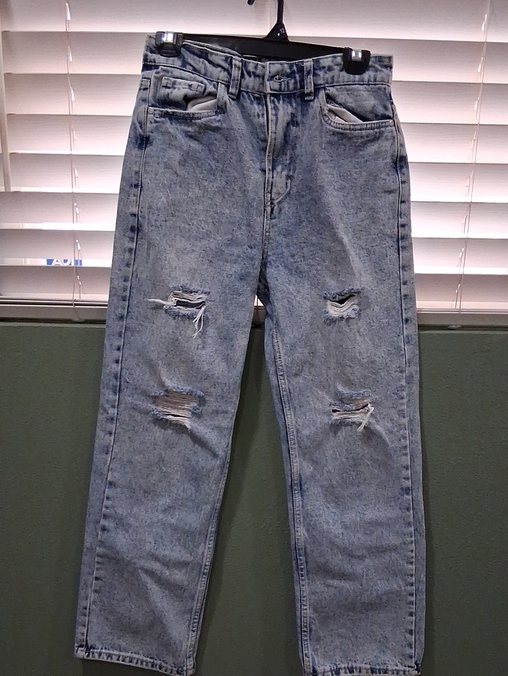 Zara Light Blue Distressed Relaxed Jeans